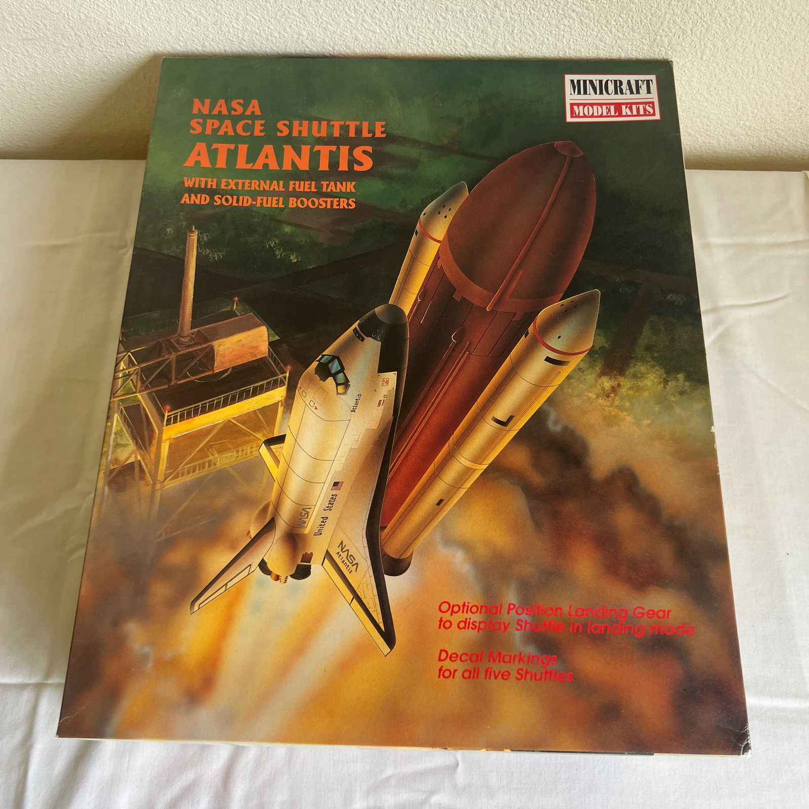 Minicraft Nasa Space Shuttle Atlantis Model Kit Sealed Parts (1 of 11)