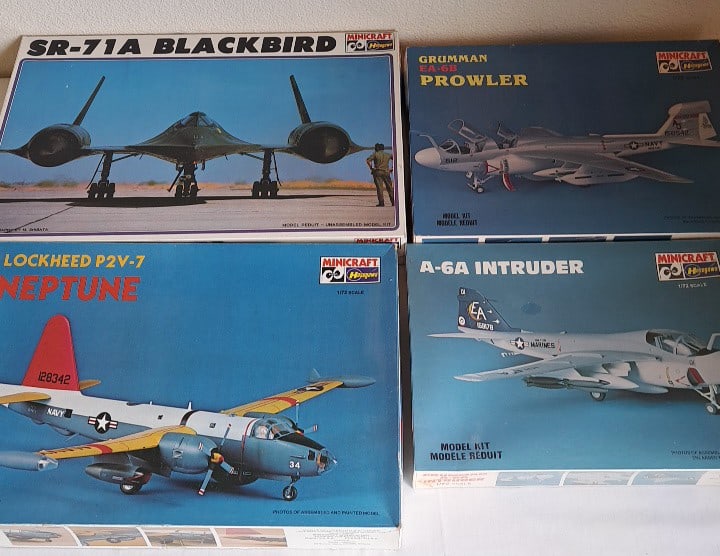 4 x Hasagawa Minicraft Model Kits A-6A Intruder EA-6B Prowler P2V-7 Neptune SR-71A (1 of 6)