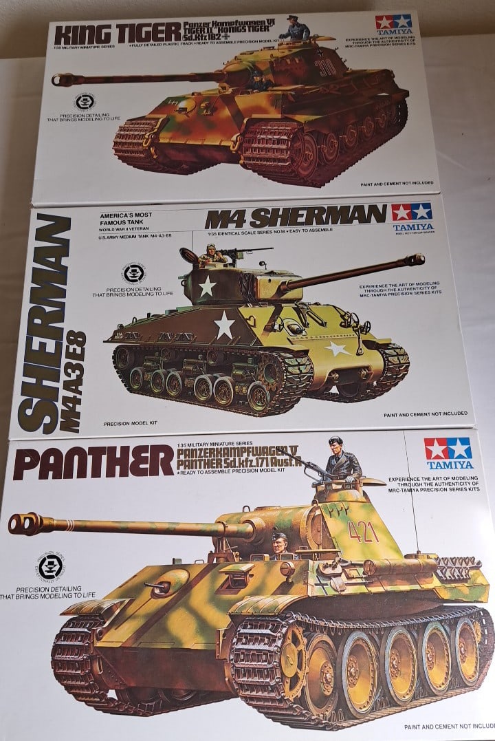 3 x Tamiya Tank Model Kits 1/35 M4 Sherman Panther King Tiger (1 of 7)