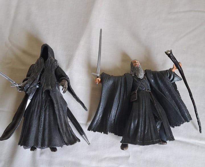 Lord of the rings action figures gandolf 2001: Lord of the rings action figures gandolf 2001 ESTATE