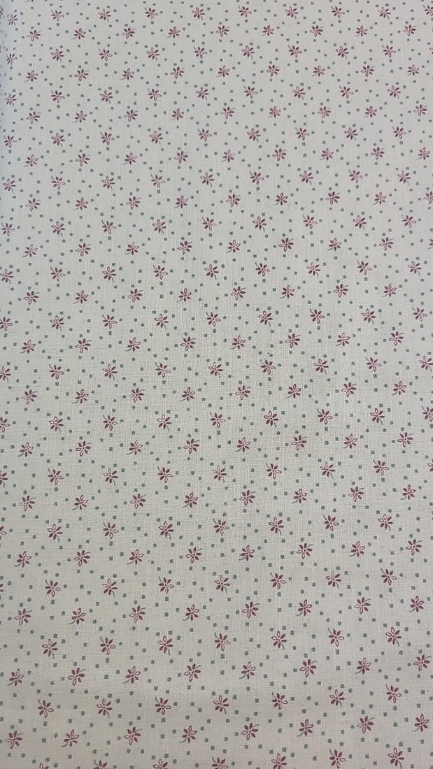 Springmaid Country Fantasies 100% Cotton #6108 Pale Yellow 4 Yards: Large assortment of vintage fabric from an estate. Fabric is described as per the bolt it is on and measurements are approximate based on the updated bolt markings and counting wraps.Local pick up is 