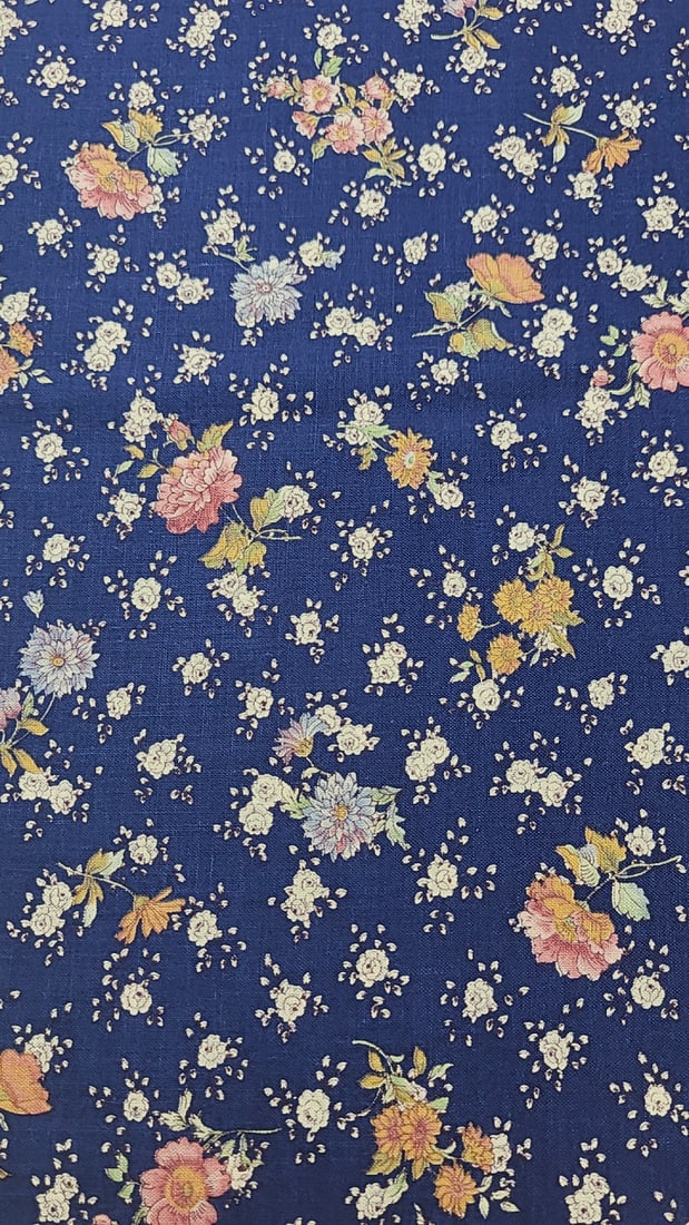 Joan Kessler For Concord Fabrics Country Florals 100% Cotton Calicos Blue 4 Yards: Large assortment of vintage fabric from an estate. Fabric is described as per the bolt it is on and measurements are approximate based on the updated bolt markings and counting wraps.Local pick up is 