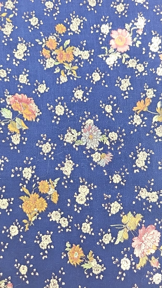 Joan Kessler For Concord Fabrics Country Florals 100% Cotton Calicos Blue 6 Yards: Large assortment of vintage fabric from an estate. Fabric is described as per the bolt it is on and measurements are approximate based on the updated bolt markings and counting wraps.Local pick up is 