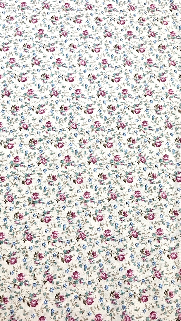 Joan Kessler For Concord Fabrics Country Florals 100% Cotton Calicos Cream 2 Yards: Large assortment of vintage fabric from an estate. Fabric is described as per the bolt it is on and measurements are approximate based on the updated bolt markings and counting wraps.Local pick up is 