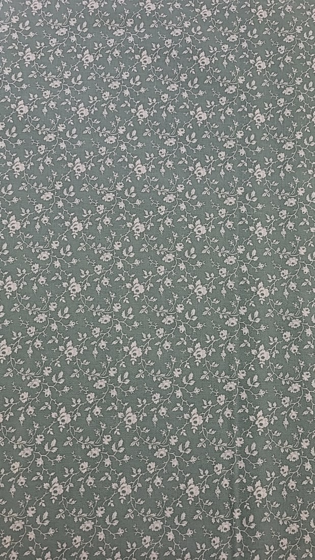 Vintage Cotton Fabric Bolt Light Green W/ Small White Flowers 5 Yards (1 of 4)