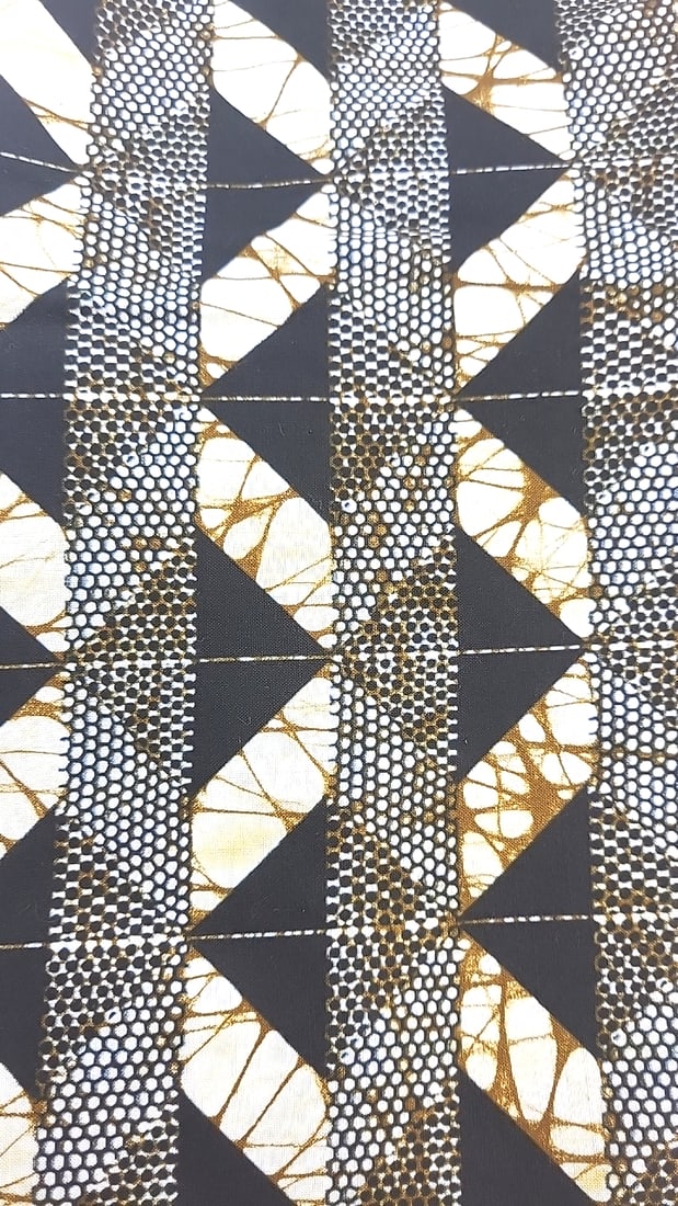 Guaranteed Dutch Wax Vlisco Veritable Wax Hollandais Cotton Black-White-Gold About 3 yds: Large assortment of vintage fabric from an estate. Fabric is described as per the bolt it is on and measurements are approximate based on the updated bolt markings and counting wraps.Local pick up is 