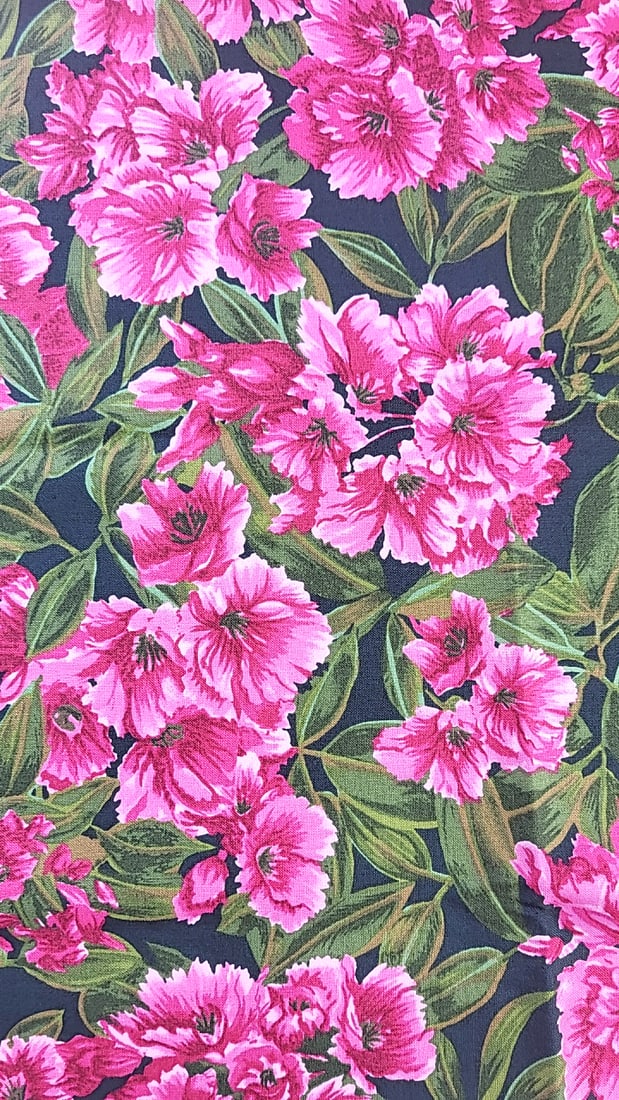 The State Flowers by Susan Ellis for Northcott Washington Coast Rhododendron 20 X 18: Large assortment of vintage fabric from an estate. Fabric is described as per the bolt it is on and measurements are approximate based on the updated bolt markings and counting wraps.Local pick up is 