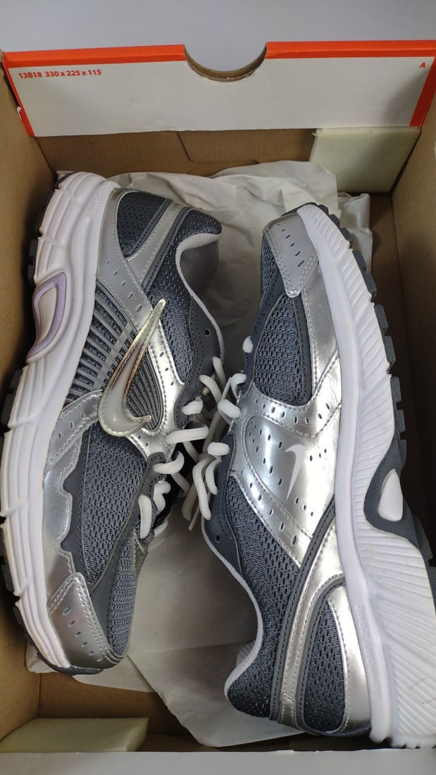 Nike P-6000 Womens Running Shoes Gray Silver Size 8 new: This is an estate auction in Seattle WA featuring lady’s accessories and jewelry as well as other estate items.This auction offers local pick up in the Seattle area on 8/30 between 10am-3pm. If 