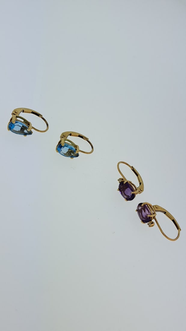 10k Gold Amethyst and Topaz Earrings 2.44: This is an estate auction in Seattle WA featuring estate jewelry and collectibles.This auction offers local pick up in the Seattle area on 9/13 between 10am-3pm. If you intend to pick up please ensure