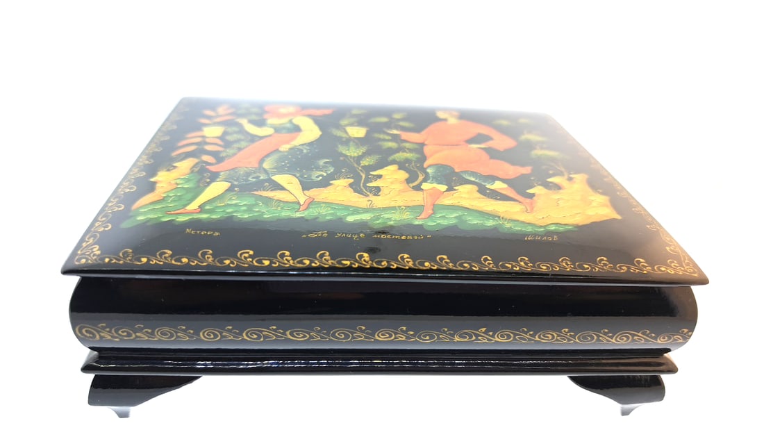 Hand-Painted Russian Lacquer Box - Palekh 6x4.5 (1 of 9)