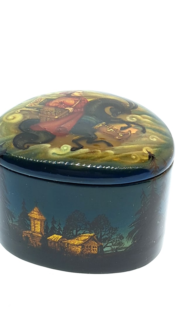 Hand-Painted Russian Lacquer Box - Palekh 2x1.5 (1 of 8)