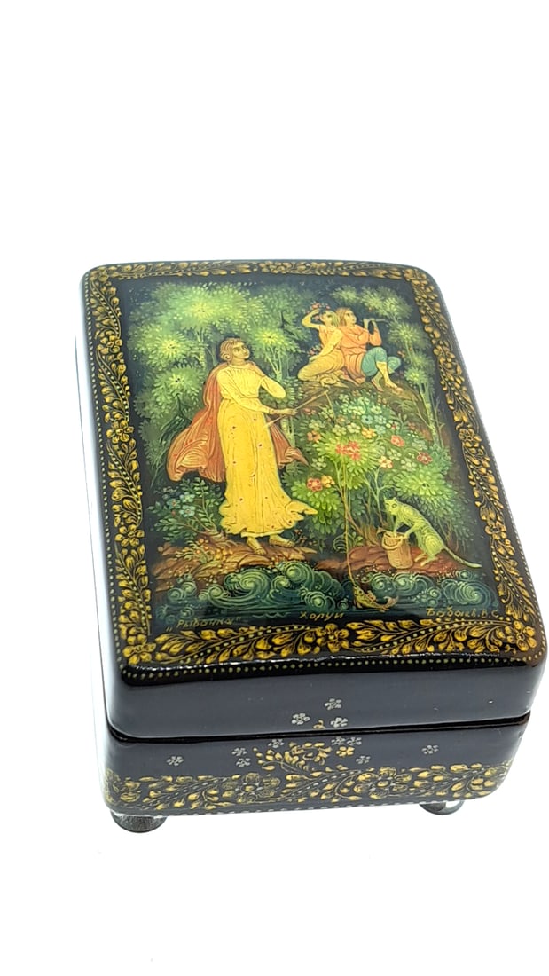 Hand-Painted Russian Lacquer Box - Palekh 2x2.5 (1 of 6)