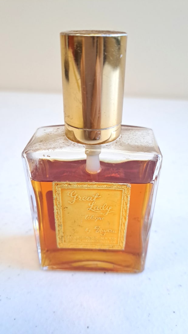 Vintage Great Lady Cologne (1 of 4)