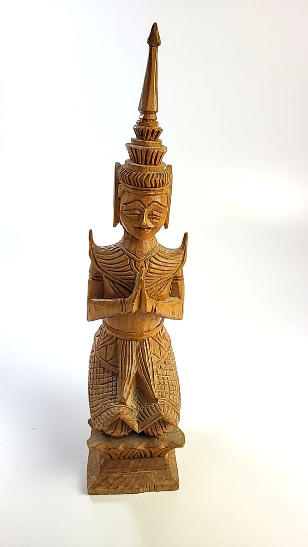 Vintage Thai Wood Carving: This is an estate auction in Seattle WA featuring artwork, furniture, and general estate items.This auction offers local pick up in the Seattle area on 9/13 between 10am-3pm. If you intend to pick up,