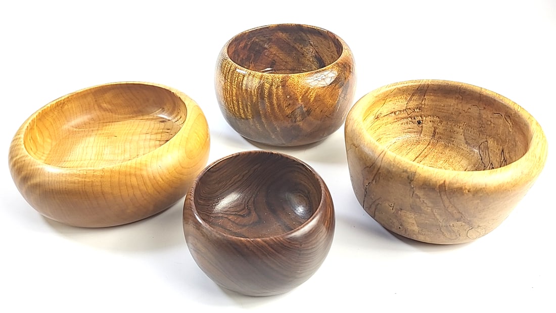 Collection of hand turned wood bowls: This is an estate auction in Seattle WA featuring artwork, furniture, and general estate items.This auction offers local pick up in the Seattle area on 9/13 between 10am-3pm. If you intend to pick up,