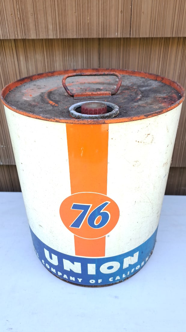 Vintage Union 76 Oil Can: 13x13x14 5 READ: There are limited shipping options for this auction.This is an estate auction in Seattle WA featuring artwork, furniture, and general estate items.This auction offers local pick up in