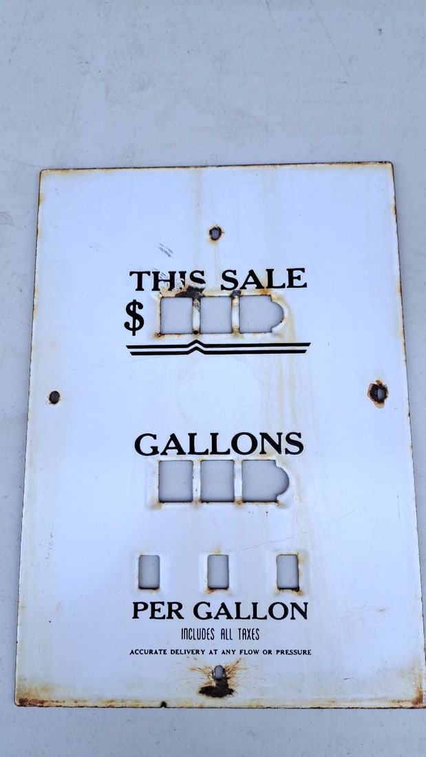 Porcelian Gas Pump Face Plate White Metal Rusty Antique Display Sign (1 of 7)