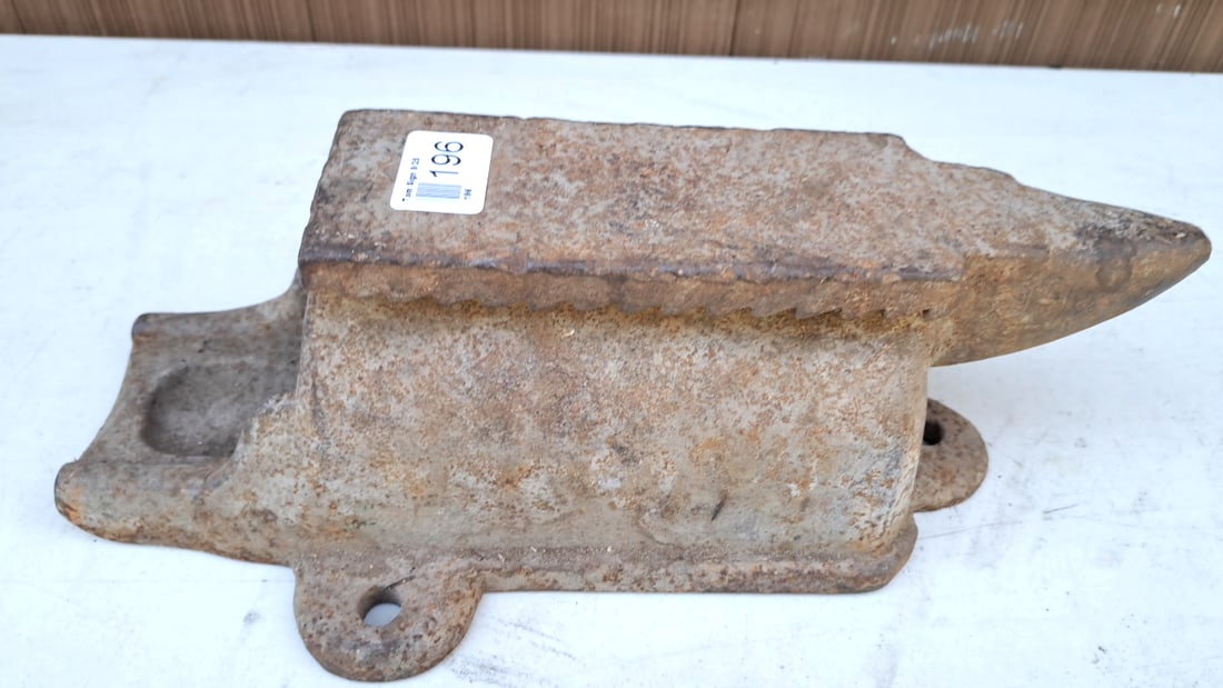 Antique Rusty Metal Anvil Blacksmith Tool Small Vintage Industrial Decor (1 of 4)