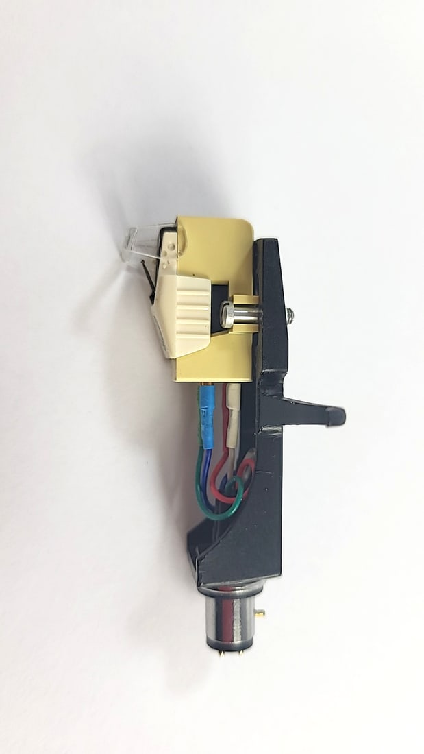 Audio Technica AT96e Cartridge with Headshell (1 of 1)