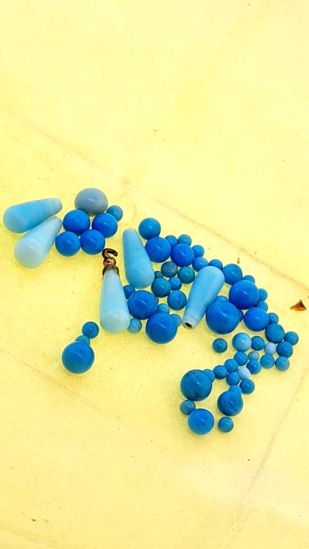 Turquoise Balls And Beads: This is a continuation of our pro jeweler's estate auction. These are from his personal collection, many faceted by himself. Gems were cataloged with the assistance of GIA certified jewelers. Weights 