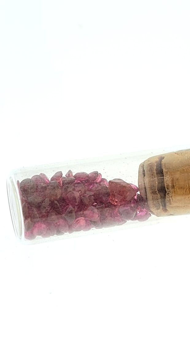 Purple Spinel Gemstones 11.49ct: This is a continuation of our pro jeweler's estate auction. These are from his personal collection, many faceted by himself. Gems were cataloged with the assistance of GIA certified jewelers. Weights