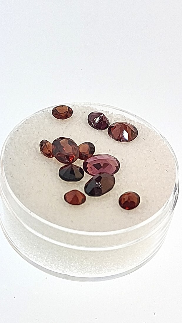 6.7ct Garnet Selection (1 of 4)