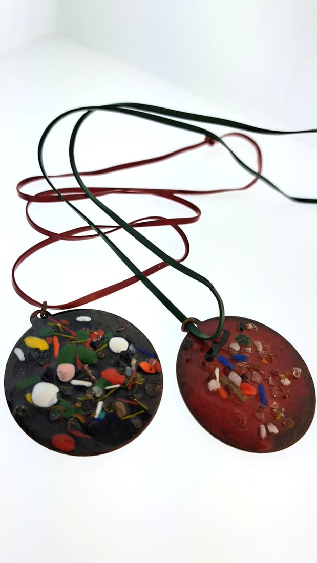 Pair Of Melted Glass On Copper Medallions: This jewelry auction is part of an estate sale on 11/7 in Edmonds WA. Pick up will be at the sale, details here https://www.estatesales.net/WA/Edmonds/98026/4683240. Items tested using Kee gold tester