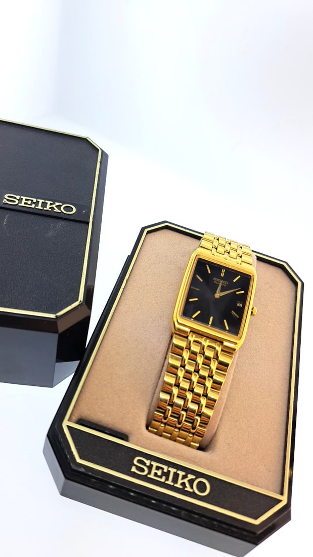 Seiko Quartz Golden Square Watch 7n29-5b29 runs Black Dial Date Display Boxed Elegance: "great selection of pens, watches, knives, and other gift items. Pens are in as found condition, please inspect pictures closely. Watches are working unless stated otherwise, however they may need nee