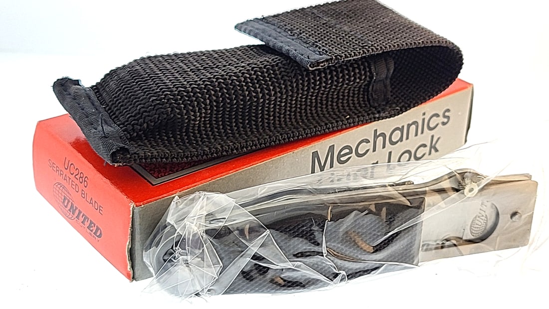 United UC286 Serrated Blade Mechanics Pocket Knife Black Pouch New in Box (1 of 5)