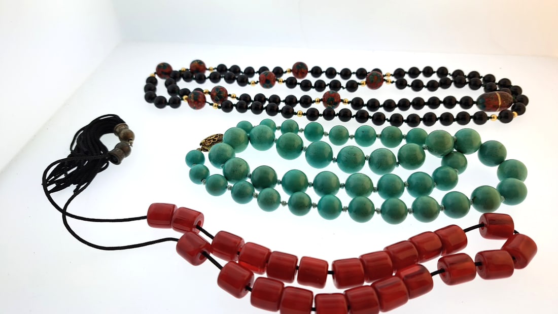 Colorful Chibese Bead Necklaces Set - Red, Green, Black Beaded Jewelry with Tassel Detailing (1 of 8)
