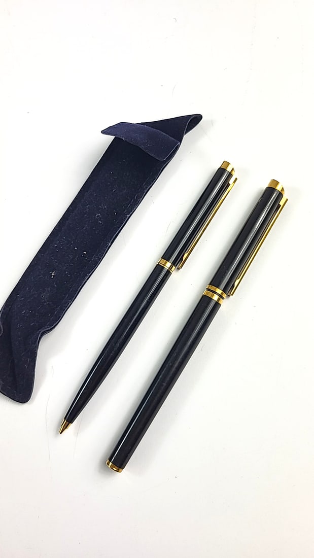 Dunhill Black Pen Set with Case - Gold Accents (1 of 8)