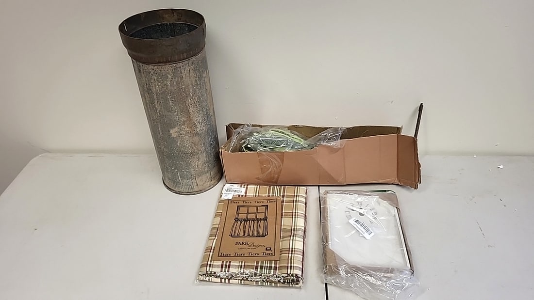 Plaid Rustic Park Designs Curtain Tiers with Metal Pipe and Box Decor Bundle Auction (1 of 5)