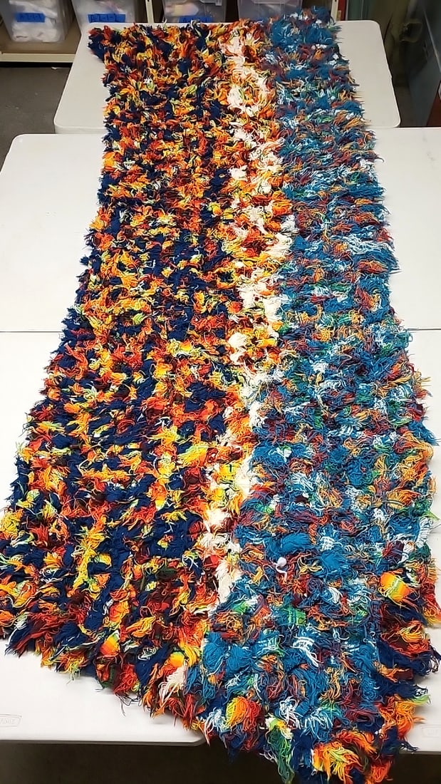 Pendleton Factory Selvage Wool Rug 102" x 36" x 3": This is a general auction of estate goods. All items as as pictured. Local pick up will be on 3/14 at our warehouse in Sodo (3429 Airport Way S) from 10am-1pm. Items not picked up will be subjec