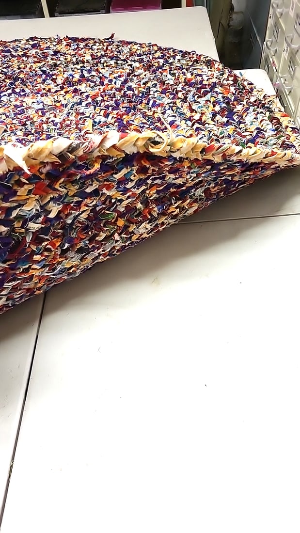 Circular Pendleton Factory Selvage Wool Rug 84" - 7