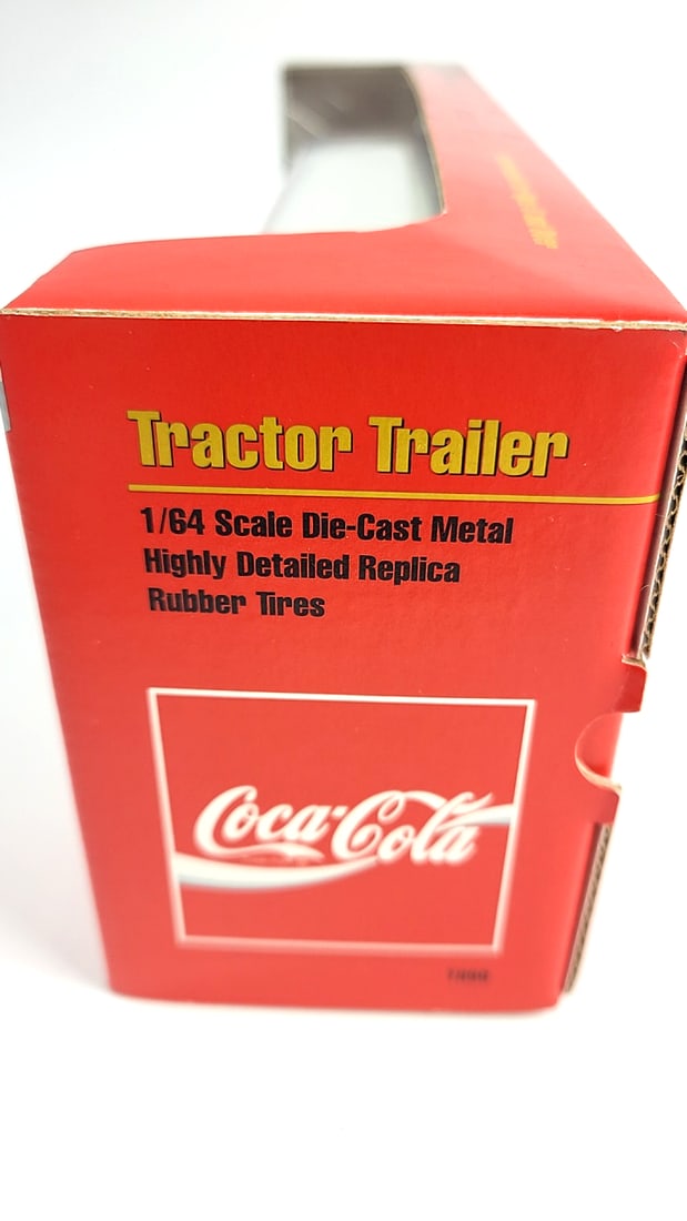 ERTL Red Diecast Coca Cola Toy Truck Model Collectible Display Box - 2
