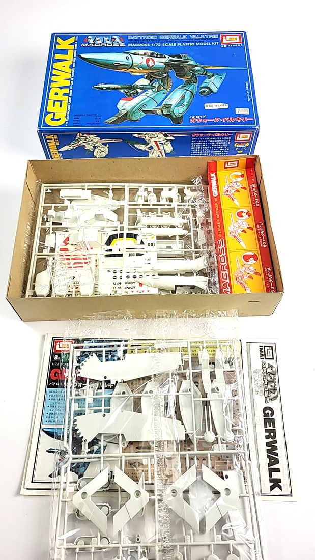 Imai Macross Battroid Gerwalk Valkyrie 1/72 Plastic Model Kit New Japan Retro Blue Box Art - 2