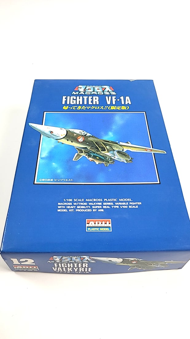 Arii Macross Fighter VF-1A Model Kit Blue Box Anime Valkyrie Series NEW (1 of 5)