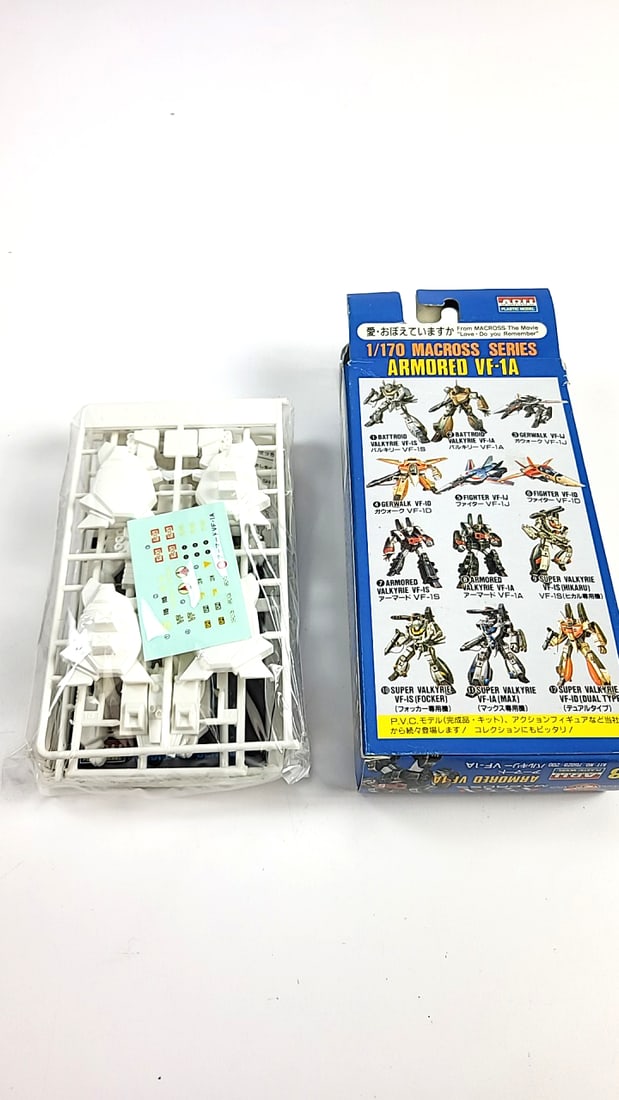 Macross Armored VF-1A Model Kit NEW 1/170 Scale ARII Plastic Model Japan Anime Robot Gray - 2