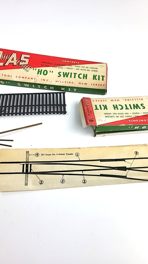Lot of 2 Atlas HO Switch Kit Model Railroad Track Parts Red Vintage New Jersey Tool Company - 4