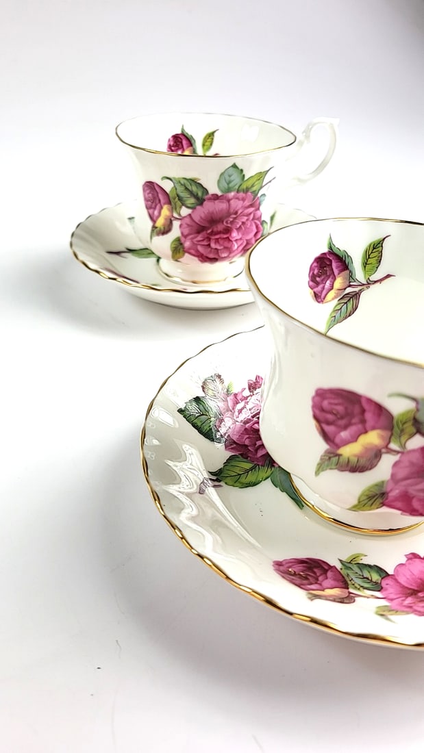Royal Albert Bone China Tea Cup Set with Saucers, Rose Pattern, Gold Rim, Floral Design - 2