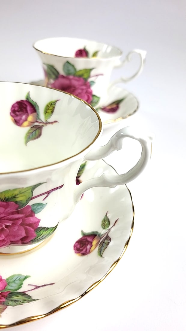 Royal Albert Bone China Tea Cup Set with Saucers, Rose Pattern, Gold Rim, Floral Design - 3