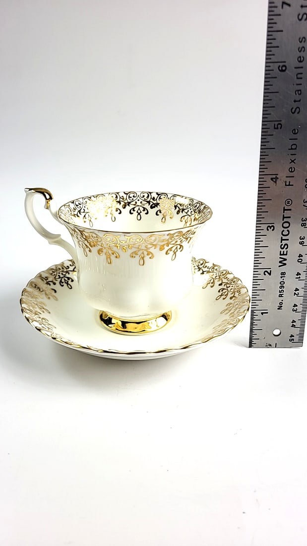 Royal Albert "Happy Anniversary" Teacup & Saucer Gold Trim Decorative Fine China Collectible Gift - 5