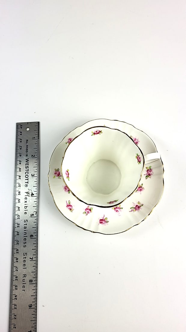 Royal Albert Vintage Floral Teacup and Saucer Set - Pink Roses, Gold Trim, Elegant Design - 6