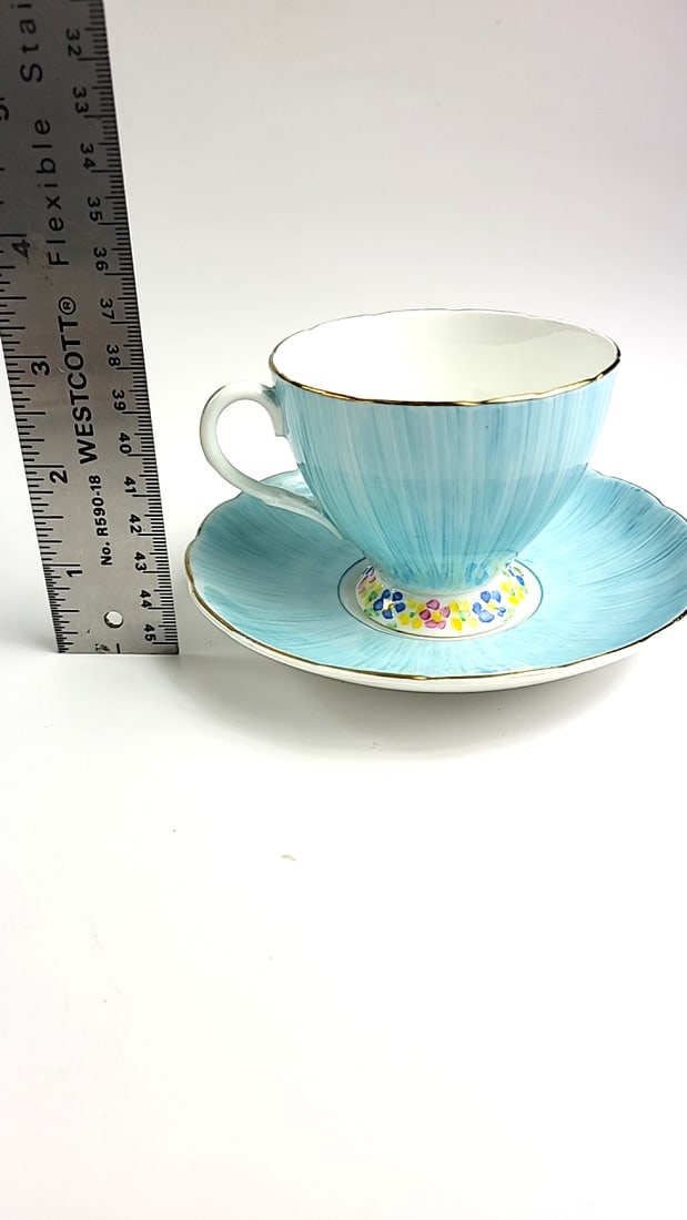 Foley Bone China Vintage Blue Floral Pattern Teacup and Saucer Set with Gold Trim - 5