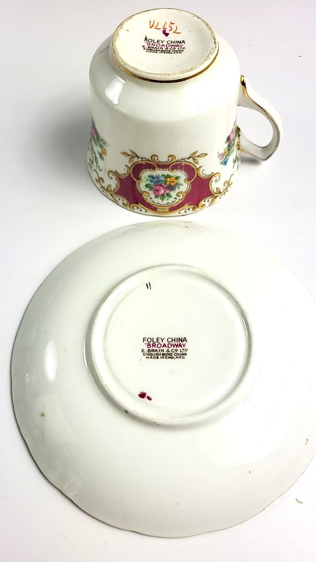 Foley Bone China "Broadway" Vintage Floral Fine China Tea Cup & Saucer Set - Ornate Design, Maroo... - 3