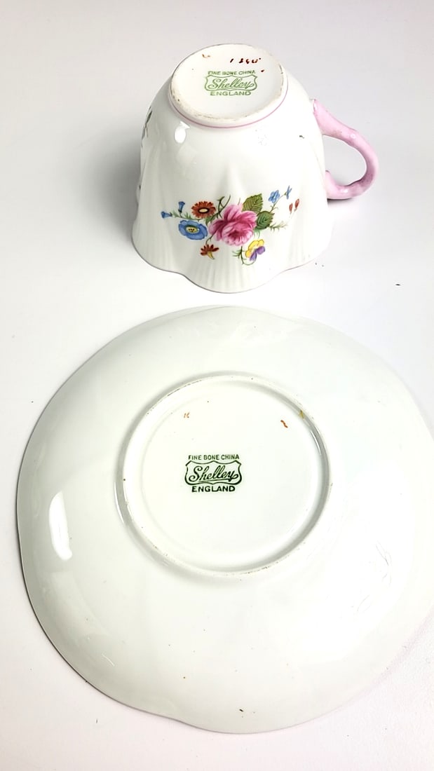 Shelley Fine Bone China Vintage Floral Tea Cup & Saucer Set Pastel Pink Flowers Scalloped Edge Ch... - 2