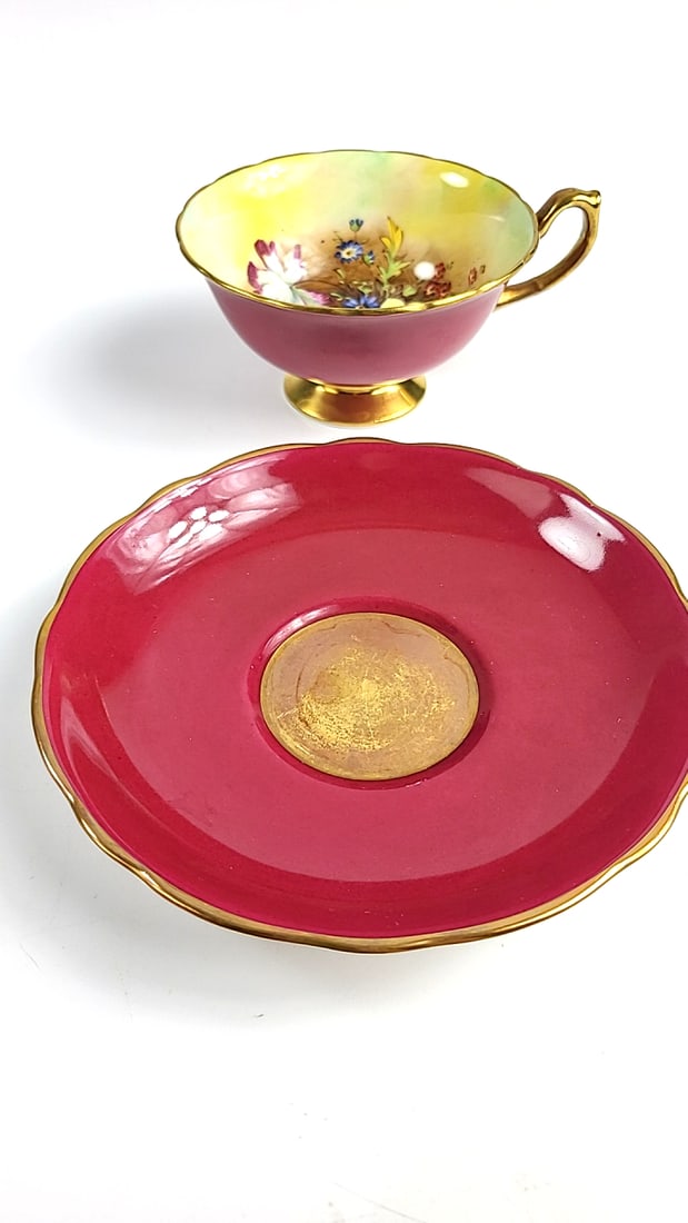 Vintage Hammersley Bone China Floral Porcelain Tea Cup and Saucer Set, Red and Gold Trim, Hand-Pa... - 2