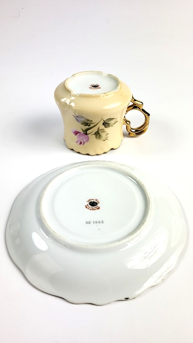Vintage Lefton Hand Painted Floral Porcelain Tea Cup Saucer Set with Gold Trim Roses Design - 2