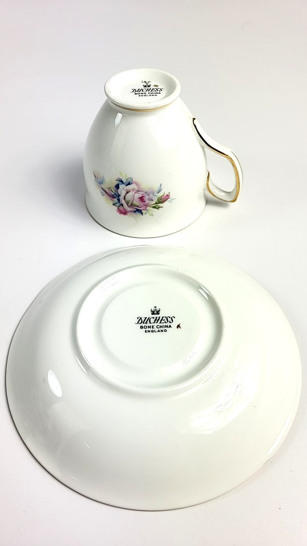 Vintage Duchess Bone China Teacup Saucer Set, Floral Design, Gold Trim, Elegant Tea Cup Decor - 3