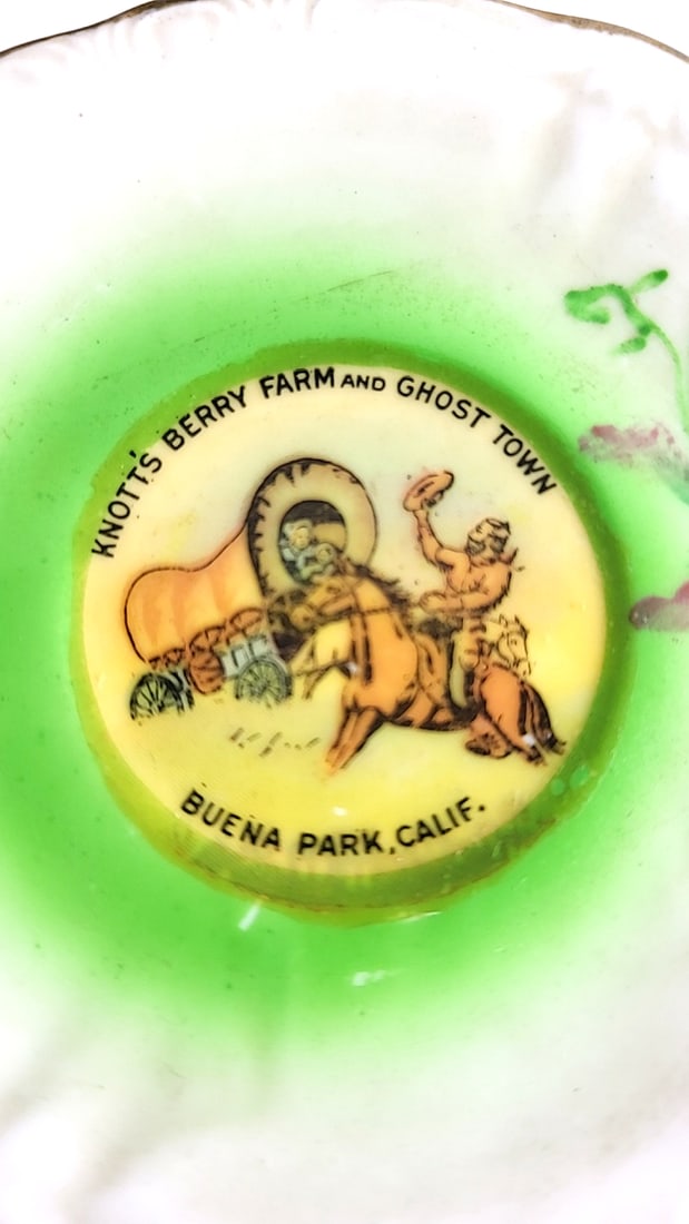 Vintage Knotts Berry Farm & Ghost Town Mini Teacup & Saucer - 2
